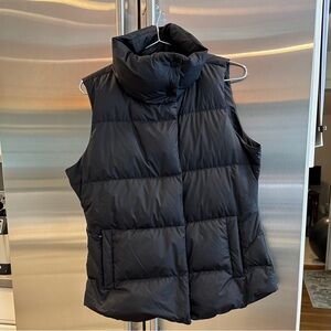 Women’s Athleta Vest